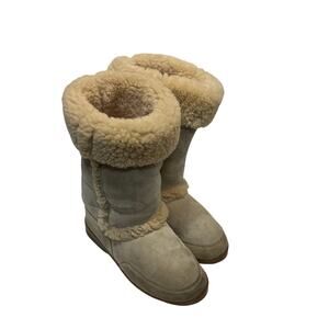 Minnetonka Suede Shearling Cuff Winter Boots Women’s Size 8